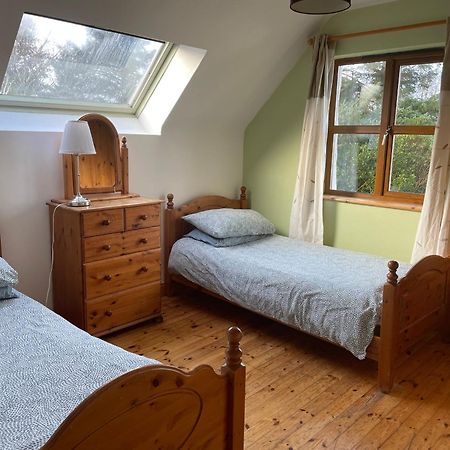 Letterfrack Mountain Farm Cottage On Farm In Village Centre Екстер'єр фото